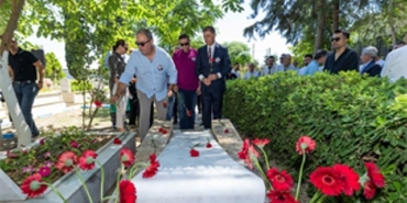 22-yil-sonra-ayni-saygi-ve-ozlem.jpg