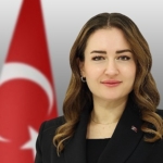 antalya-buyuksehir-belediyesi-baskan-vekili-busra-ozdemirin-babalar-gunu-mesaji.jpg