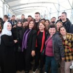 aydin-buyuksehir-belediye-baskani-ozlem-cercioglu-didimde-ata-tohumlarindan-uretilen-binlerce-fidenin-dagitimini-yapti-JDI9XQ1Y.jpg