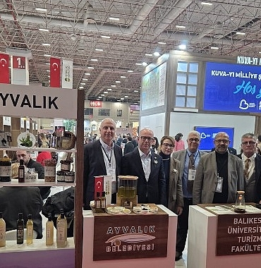 ayvalik-belediyesi-emitt-fuarinda.jpg