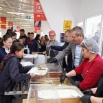 ayvalikta-ogrenci-kent-lokantasinda-3-cesit-yemek-30-lira.jpg
