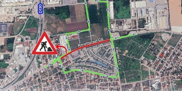 basiskele-karamursel-caddesi-arac-trafigine-kapatiliyor.jpg