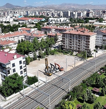 baskan-altay-konyaray-projesi-kapsaminda-demiryolu-caddesinde-kesintisiz-bir-ulasim-koridoru-olusturuyoruz.jpg