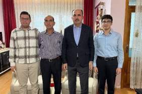 Başkan Altay, “Vefa Umresi” ile Kutsal Topraklara Giden Vatandaşları Evlerinde Ziyaret Etti