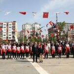 baskan-bocek-koltugunu-cocuk-baskana-devretti-SipjNGqs.jpg