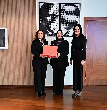 baskan-cerciogluna-milletvekili-saribas-ve-kadem-aydin-il-temsilcisi-akicidan-ziyaret.jpg