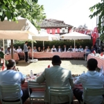baskan-dalgic-muhtarlarla-bulustu.jpg