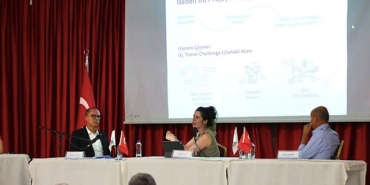 baskan-denizli-temmuz-meclisinde-cesmenin-yatirim-ve-donusum-projelerini-anlatti.jpg