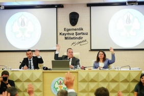 baskan-dutlulu-buyuksehirin-calismalarini-ve-gundemi-degerlendirdi.jpg