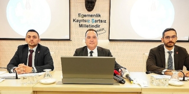 baskan-dutlulu-mecliste-manisanin-buyuk-yatirimlarini-anlatti.jpg