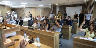 baskan-hatice-gencayin-onerisiyle-akyenikoy-dugun-salonu-yil-sonuna-kadar-ucretsiz.jpg