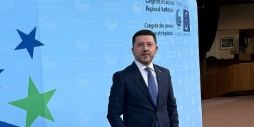baskan-rasim-ari-avrupa-yerel-yonetimler-zirvesinde-turkiye-ve-nevsehiri-temsil-ediyor.jpg