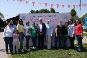 baskan-sadi-ozdemir-anneler-gununu-bizim-ev-katilimcilariyla-kutladi.jpg