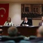 baskan-sengelden-8-mart-vurgusu-kadin-yasamin-icinde-mucadeledir.jpg