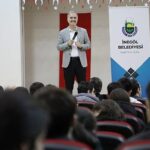 baskan-taban-genclerle-bulustu-DNVqLVbK.jpg