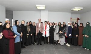 baskan-taban-huzur-mahallesi-inesmek-kurs-merkezini-ziyaret-etti-DpsfQB9O.jpg