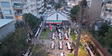 baskan-unsal-taraftarlarla-iftarda-bulustu.jpg