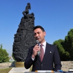 bayraklida-madimak-anmasi.jpg