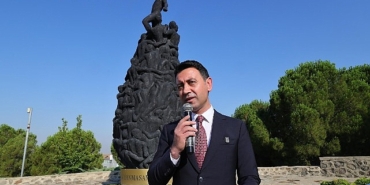 bayraklida-madimak-anmasi.jpg
