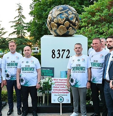 bayrampasada-srebrenitsa-sehitleri-icin-anlamli-yuruyus.jpg