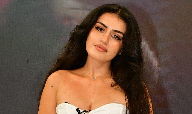 beni-yapay-zeka-sandilar-tuana-tetik-ilk-kez-konustu.jpg