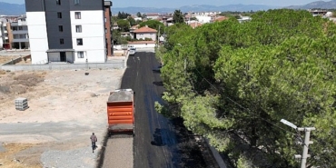 burhaniyede-12-ayri-mahallede-yol-seferberligi.jpg