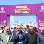 buyukakin-kurdeleyi-kesti-hayirli-isler-diledi.jpg