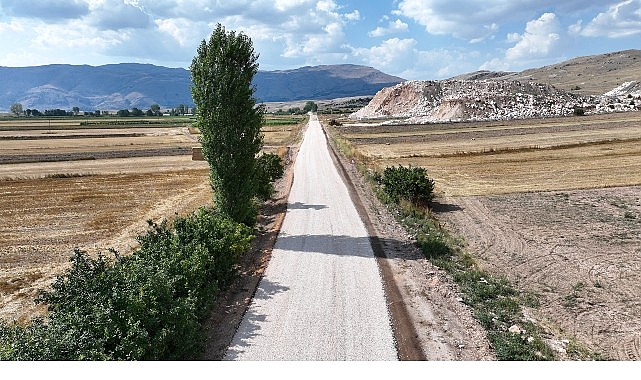 buyuksehir-belediyesinin-kirsalda-yol-calismalari-suruyor.jpg