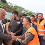 canikte-bayram-sevinci-baskan-sandikci-personelle-bayramlasti.jpg