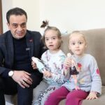 cetinkaya-gonullere-dokunuyor-yZ7fgDfc.jpg