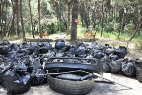 ciftlik-park-mesire-alaninda-cevre-icin-el-ele-verildi.jpg