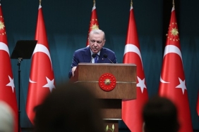 cumhurbaskani-erdogan-millete-seslenis-konusmasinda-dunya-belediyeler-birligi-baskani-secilen-baskan-altayi-tebrik-etti.jpg