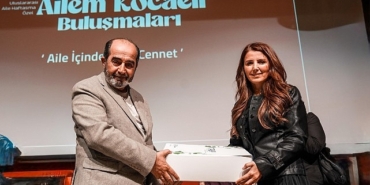 demirbag-ailem-kocaeli-bulusmasinda-konustu-aile-insanin-ilk-mektebidir.jpg