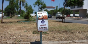 didim-belediyesi-bayat-ekmek-kutularini-kent-genelinde-yayginlastiriyor.jpg