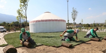 dostum-kamp-alaninda-calismalar-suruyor.jpg