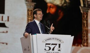 ekrem-imamoglu-istanbulun-fethinin-571-yildonumu-etkinliklerinde-konustu-dhxOG9uR.jpg