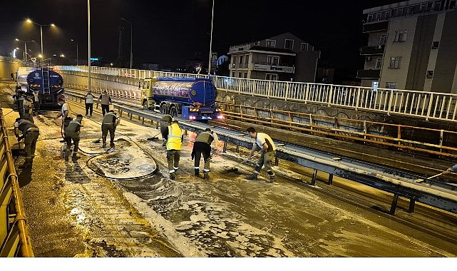 eskihisar-feribot-yolu-alt-gecidinde-gece-mesaisi.jpg