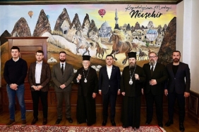 fener-rum-patrigi-bartholomeos-baskan-ariyi-ziyaret-etti.jpg