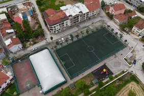 gemlikte-hali-sahalar-yenilendi.jpg