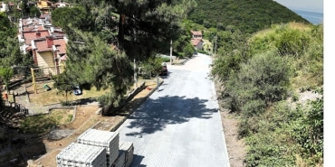 golcuk-haliderede-3-sokakta-parke-yollar-yenilendi.jpg