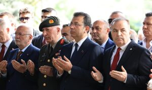 ibb-baskani-ekrem-imamoglu-8nci-cumhurbaskani-turgut-ozalin-vefatinin-31nci-yil-donumu-dolayisiyla-duzenlenen-e9REd6zC.jpg