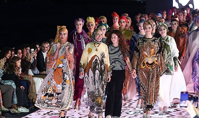 imannoor-moda-resitali-istanbulu-salladi.jpg