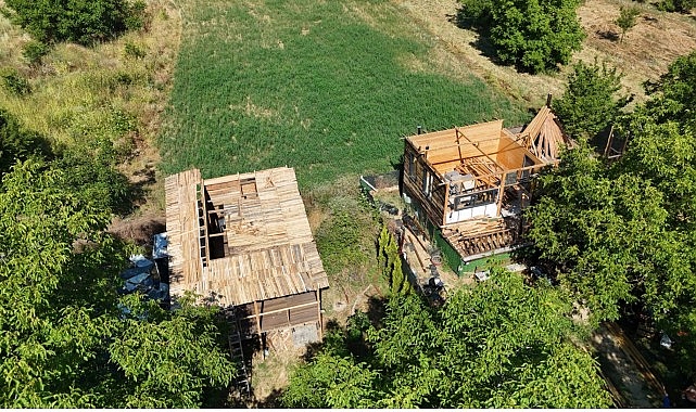 inegol-belediyesinden-citlide-16-kacak-yapiya-mudahale.jpg