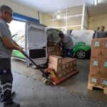 izmir-buyuksehir-belediyesi-sut-dagitimina-basladi.jpg