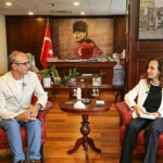 kardes-sehirler-kadrajda-bulustu-baskan-unsal-karsiyakali-birinciyi-konuk-etti.jpg