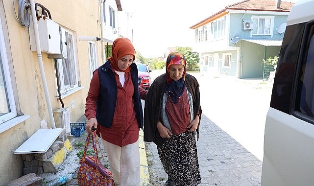 kartepede-yaslilar-yalniz-degil.jpg
