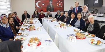 Keçiören'de 'Değerlerimizin İzinde Kadın ve Aile' Buluşması