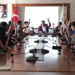 kemer-belediyesi-genclik-meclisi-ilk-toplantisini-gerceklestirdi.jpg