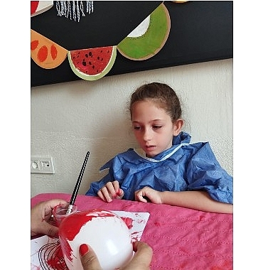 kemerde-ozel-bireyler-mola-evinde-sosyallesiyor.jpg