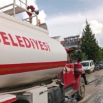 kemerde-tozlu-yollar-yikaniyor.jpg